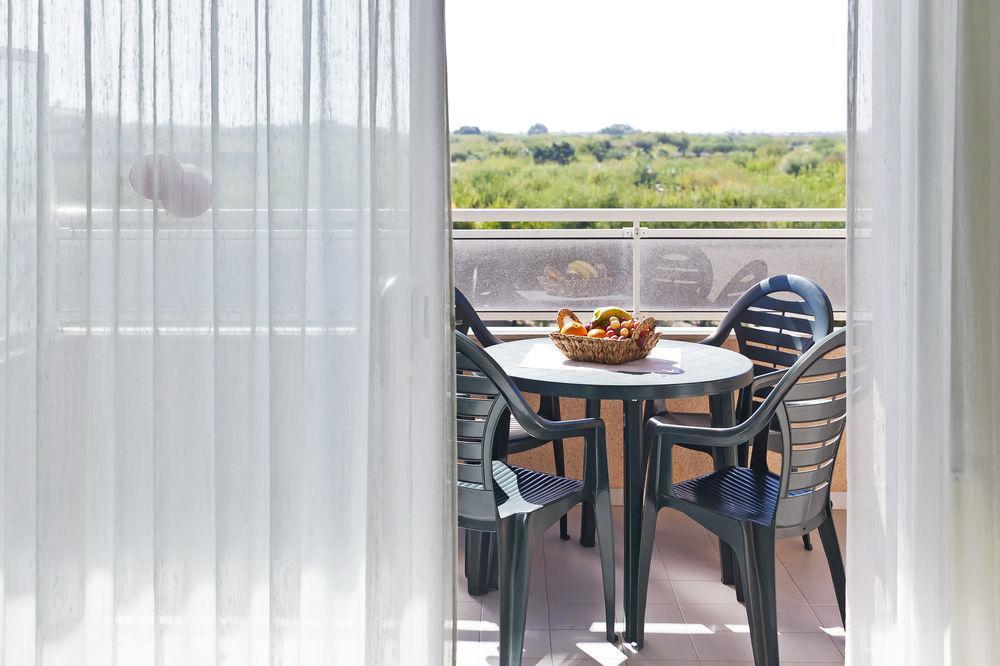Rvhotels Apartamentos Ses Illes Blanes Ngoại thất bức ảnh